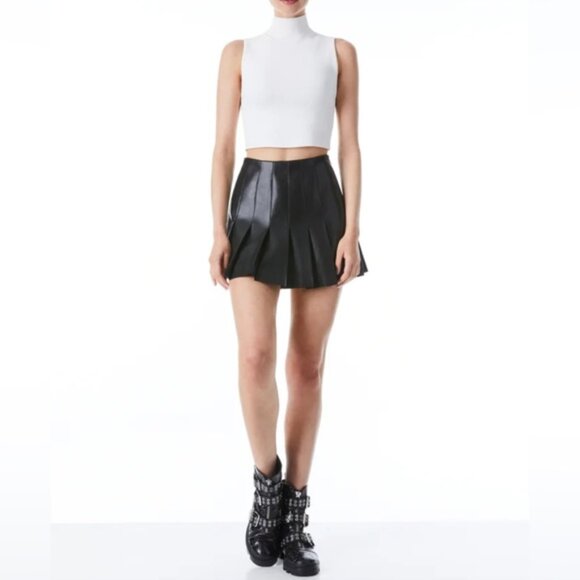 Alice + Olivia Carter Pleated Vegan Leather Mini Skirt  Black  0 - Picture 1 of 6